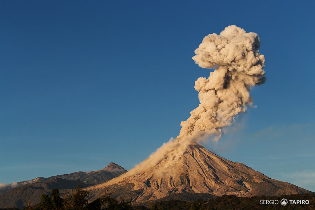Foto: La interrogante (2015) - Sergio Tapiro Fotos de volcanes y Naturaleza | Prints