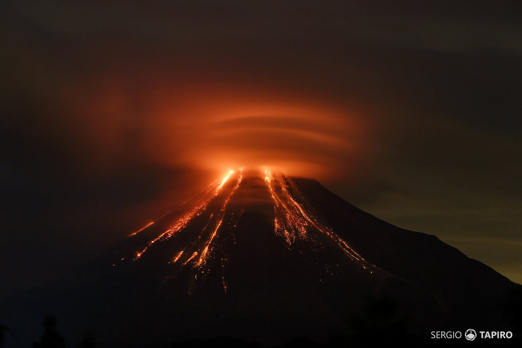 Foto: Lenticular incandescente (2015) - Sergio Tapiro Fotos de volcanes y Naturaleza | Prints