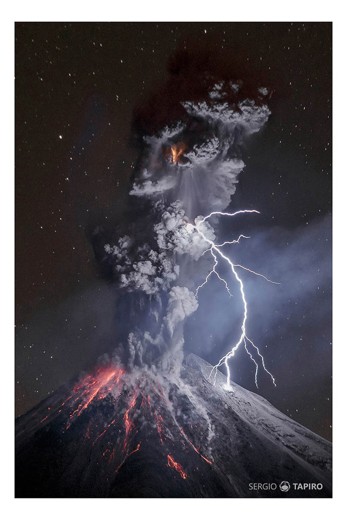 El poder de la Naturaleza, papel lustre, vertical, variantes - Sergio Tapiro Fotos de volcanes y Naturaleza | Prints
